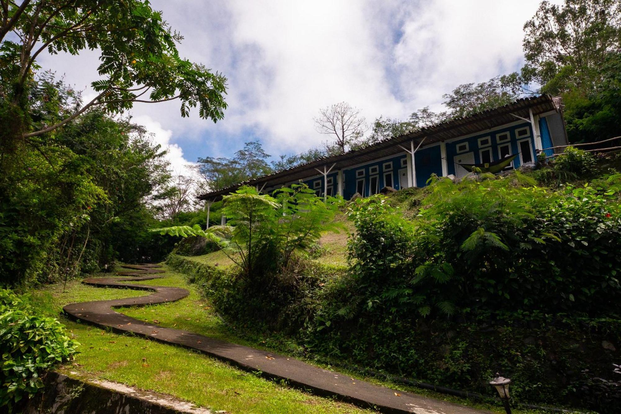 Manulalu B&B Bajawa Екстер'єр фото